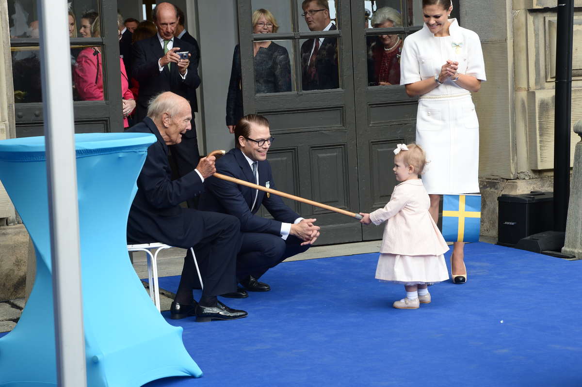 El Rey Carlos Gustavo de Suecia. Jubileo 40 años en el trono - Página 5 1200