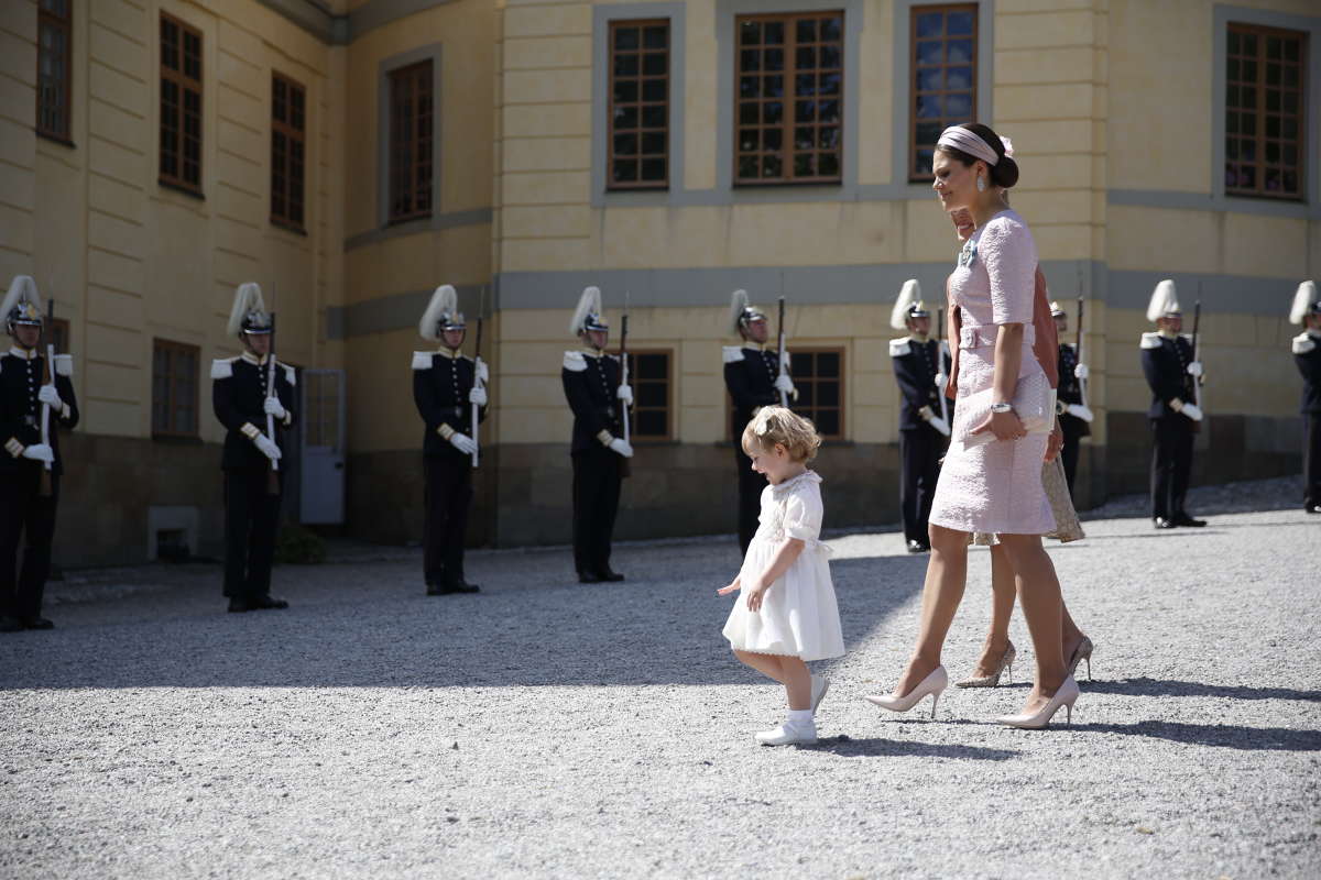 BAUTISMO DE LA PRINCESA LEONORE DE SUECIA . 08/06/2014 :lsu: - Página 3 1200