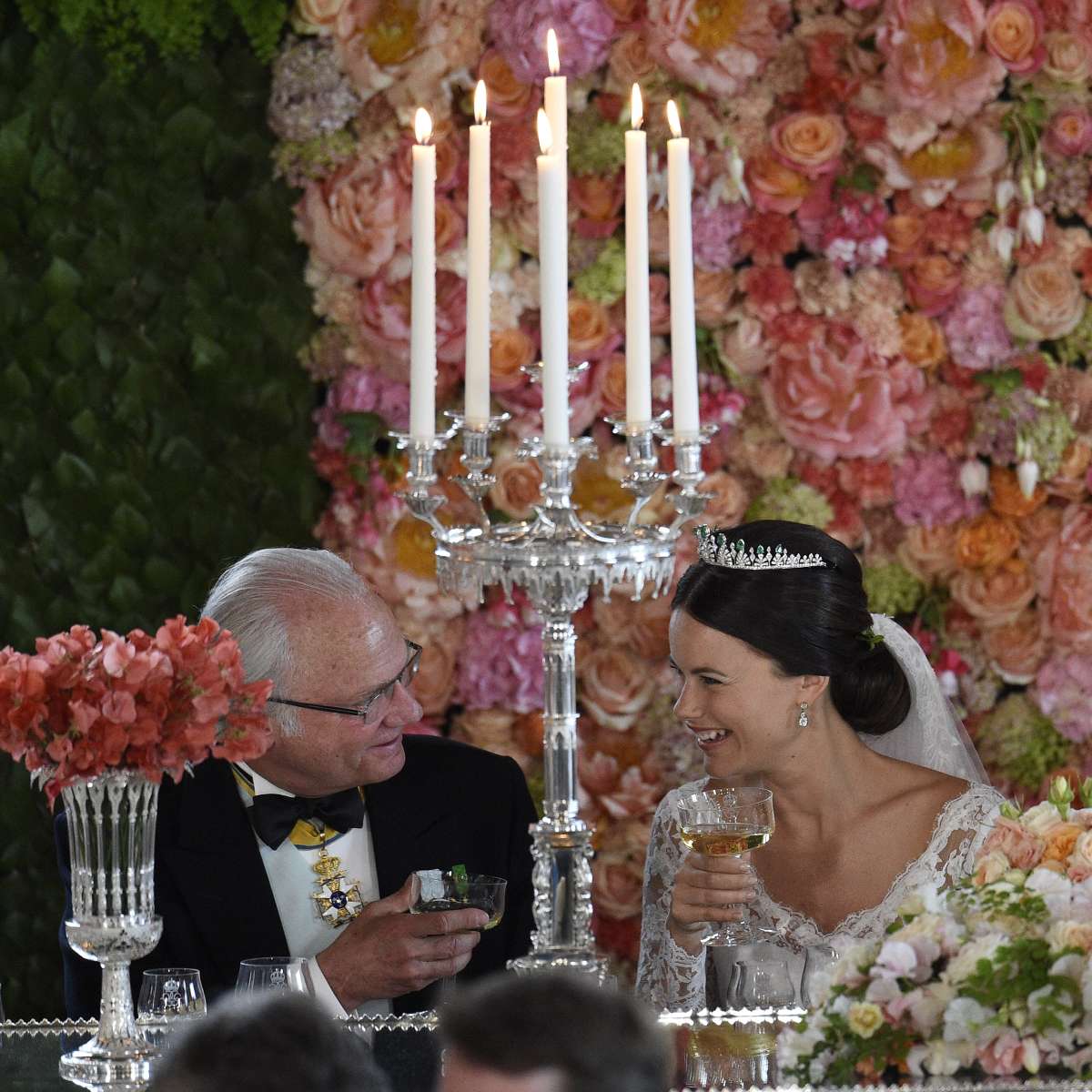 BODA REAL DEL PRINCIPE CARLOS FELIPE  Y SOFIA HELLQVIST - Página 20 1200