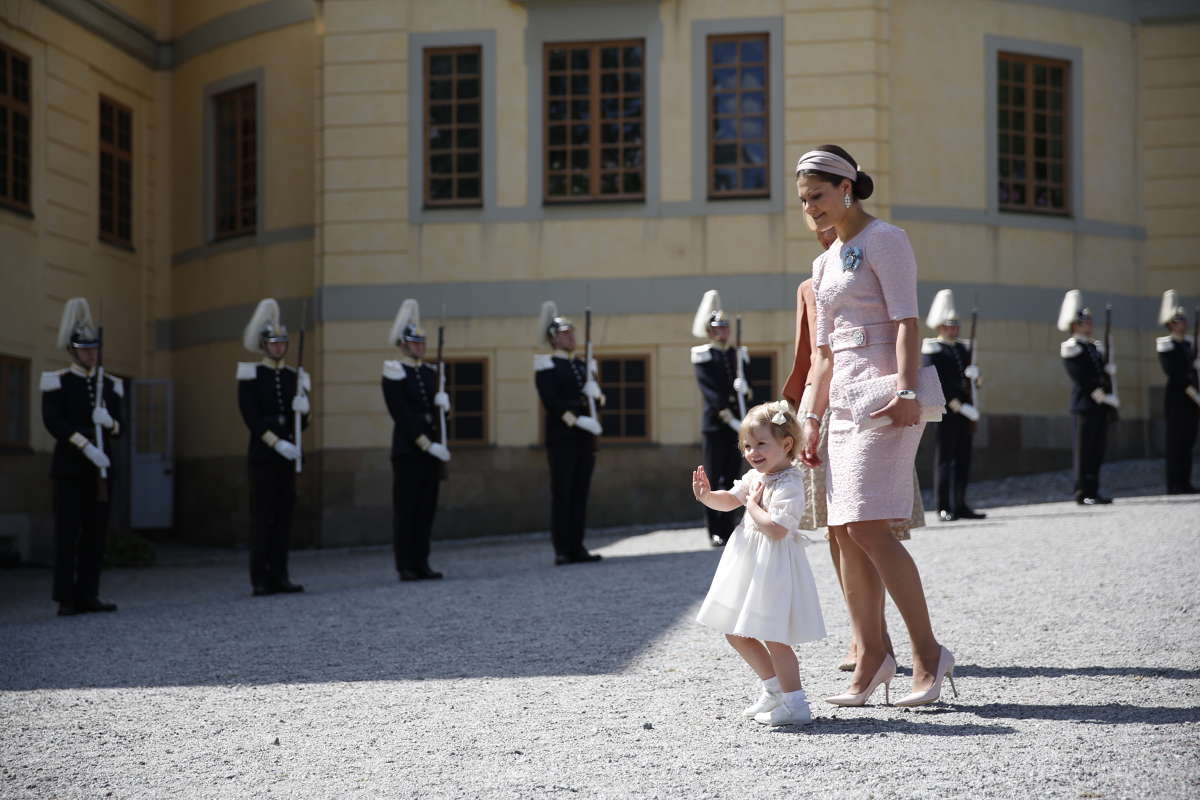 BAUTISMO DE LA PRINCESA LEONORE DE SUECIA . 08/06/2014 :lsu: - Página 3 1200