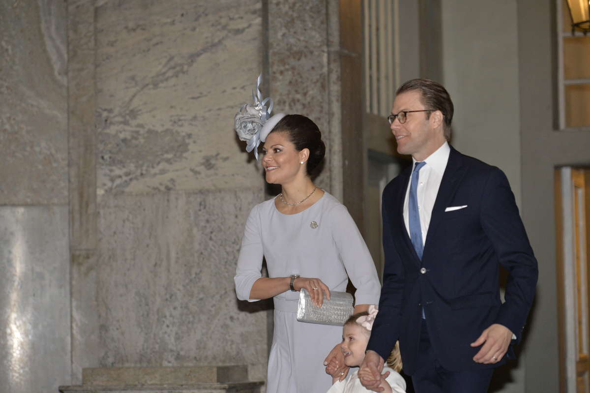 BODA REAL DEL PRINCIPE CARLOS FELIPE  Y SOFIA HELLQVIST - Página 7 1200