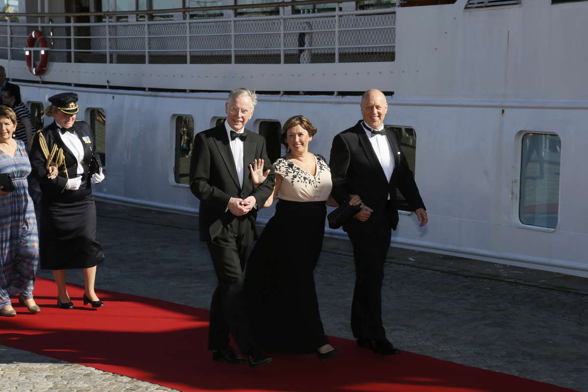 BODA REAL DEL PRINCIPE CARLOS FELIPE  Y SOFIA HELLQVIST - Página 13 1200