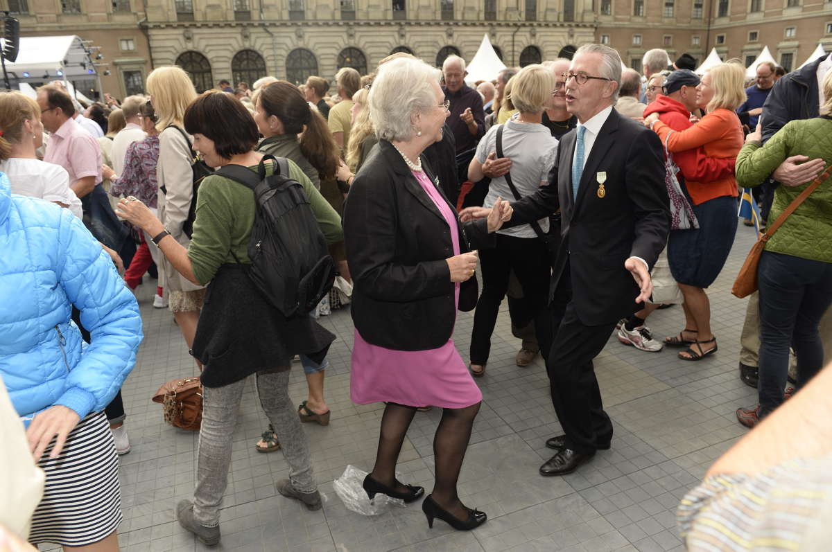 El Rey Carlos Gustavo de Suecia. Jubileo 40 años en el trono - Página 6 1200