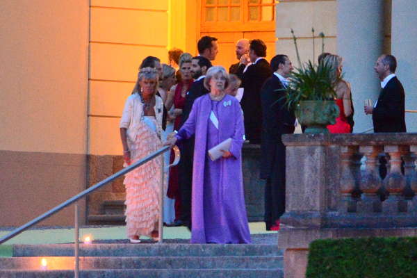 BODA DE MAGDALENA DE SUECIA Y CHRISTOPHER O'NEILL - Página 7 600