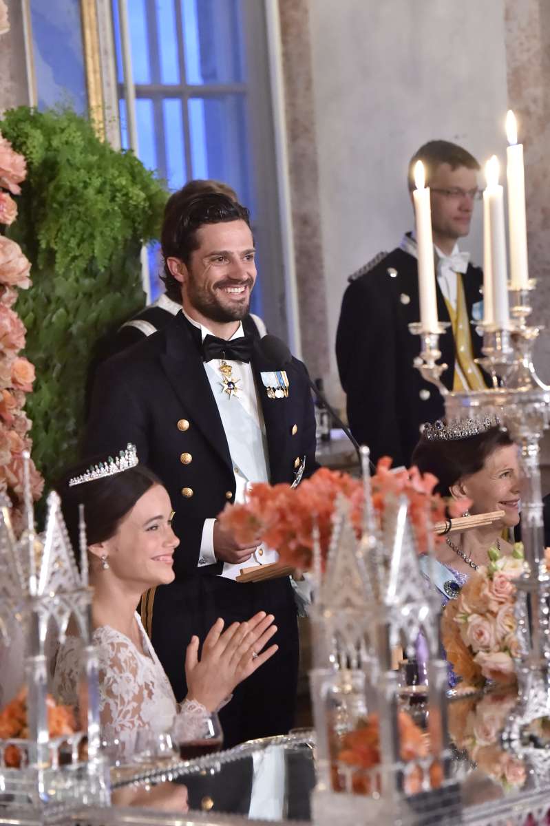 BODA REAL DEL PRINCIPE CARLOS FELIPE  Y SOFIA HELLQVIST - Página 20 1200