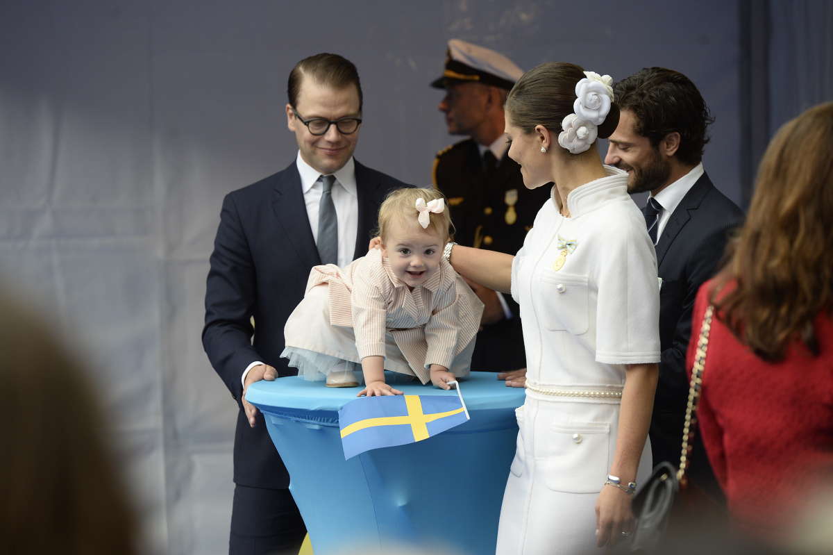 El Rey Carlos Gustavo de Suecia. Jubileo 40 años en el trono - Página 6 1200