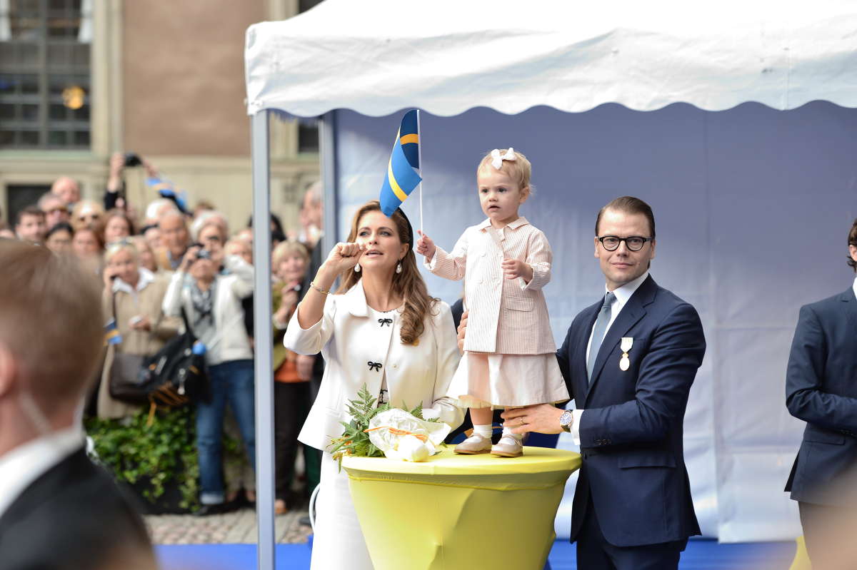 El Rey Carlos Gustavo de Suecia. Jubileo 40 años en el trono - Página 6 1200