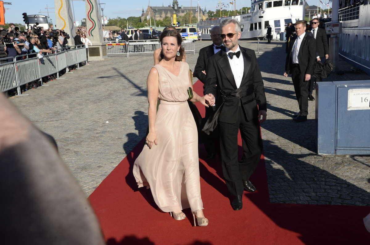 BODA REAL DEL PRINCIPE CARLOS FELIPE  Y SOFIA HELLQVIST - Página 13 1200