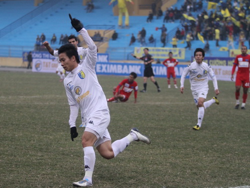 Vòng 8 V-League 2011, TĐCS Đồng Tháp - Hà Nội T&T: Giữ vững ngôi đầu  Ngoc-Duy