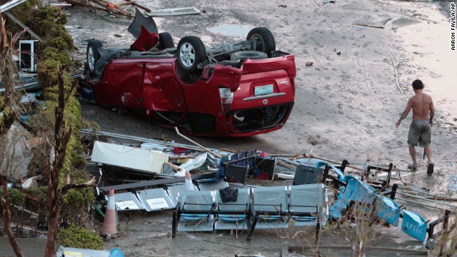 Philippines thành bình địa, số người chết do bão Haiyan có thể vượt xa con số 10.000  Haiyan2