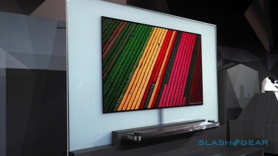 LG giới thiệu TV OLED 'mỏng như giấy dán tường' 1613039jpgt1483559458175-bb-baaac3xmfd
