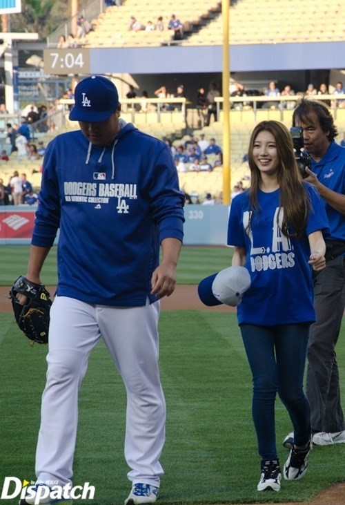 [المزيد من الصور] Suzy في مباراة LA Dodgers مع Ryu Hyun Jin و اللاعبين LA Dodgers….!! Tumblr_inline_n6jr7fdTme1rfvhz1