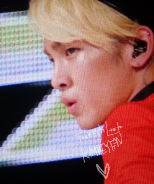 130406 Key @ Seoul Girls Collection 2013 event Tumblr_inline_mku23uNXHx1qz4rgp