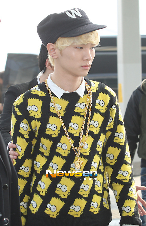 130308 Key @ Aeropuerto Incheon rumbo a Jakarta Tumblr_inline_mjby7ivvkU1qz4rgp