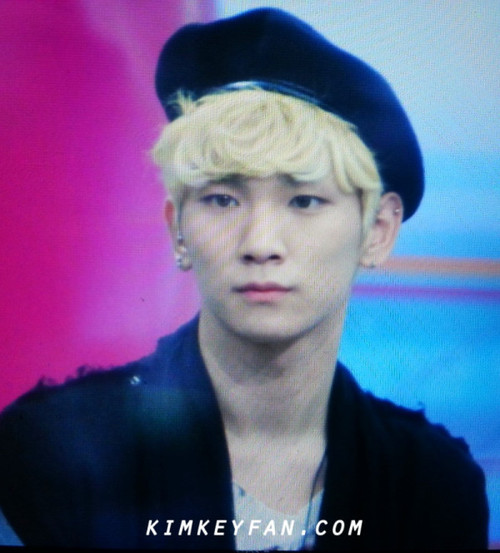 130228 Key @ Mnet Wide "Open Studio Talk" Tumblr_inline_mix9bw6WAS1qz4rgp