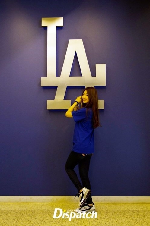 [المزيد من الصور] Suzy في مباراة LA Dodgers مع Ryu Hyun Jin و اللاعبين LA Dodgers….!! Tumblr_inline_n6jqgwOjMR1rfvhz1