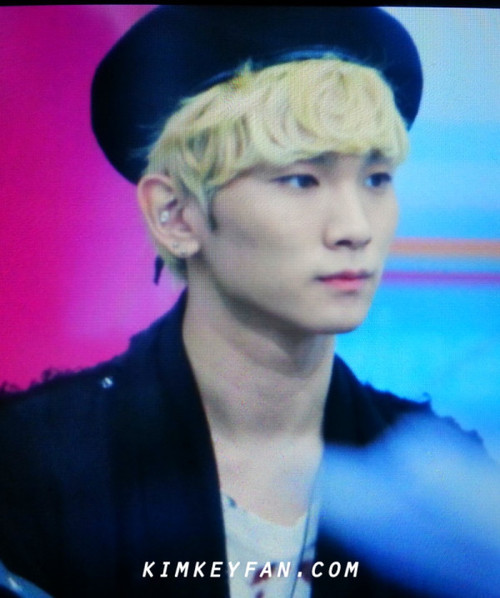 130228 Key @ Mnet Wide "Open Studio Talk" Tumblr_inline_mix9ayNZYQ1qz4rgp