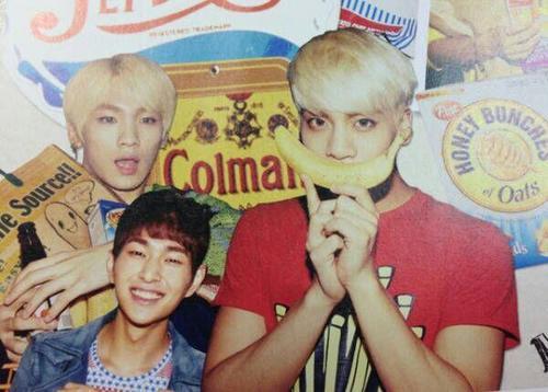 130821 SHINee @ ‘CanCam’ Magazine October Issue Tumblr_inline_mrvl46ajs81qz4rgp