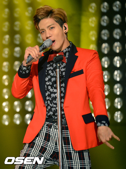 130313 Jonghyun @ Show Champion Tumblr_inline_mjlfm5GJve1qz4rgp