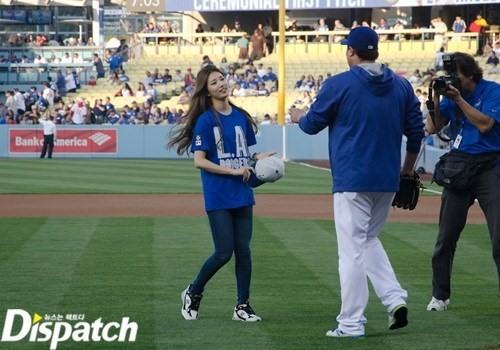 [المزيد من الصور] Suzy في مباراة LA Dodgers مع Ryu Hyun Jin و اللاعبين LA Dodgers….!! Tumblr_inline_n6jr6b8VXY1rfvhz1