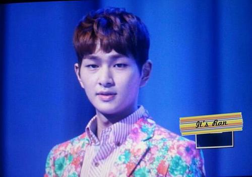 130305 Onew @ KBS Open Concert Tumblr_inline_mj6t4gecJY1qz4rgp