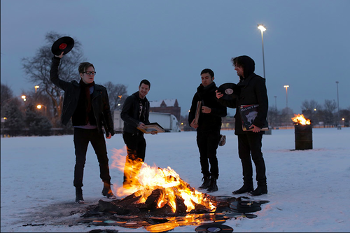 Fall Out Boy >> album "Save Rock and Roll" Tumblr_inline_mhp882ixwR1qz4rgp