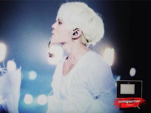 131026 Jonghyun @ SMTOWN en Tokyo Día 1 Tumblr_inline_mva1xmok441qcl8qx