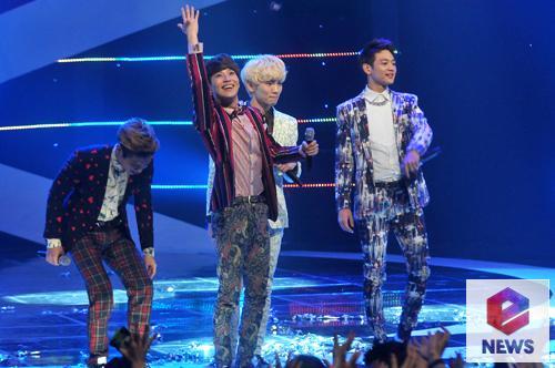 130314 SHINee @ M!Countdown Tumblr_inline_mjnfcwMjRl1qz4rgp