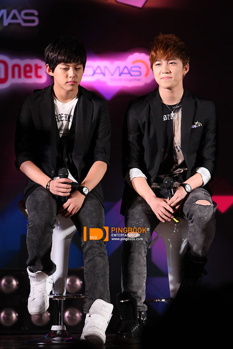 050410 U-Kiss en el Show King M! Press Conference FULL Tumblr_l0fzvt9BJe1qb64gu