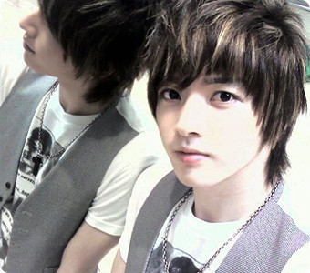 صور sungje Tumblr_l8ktarI6Yd1qb08v5