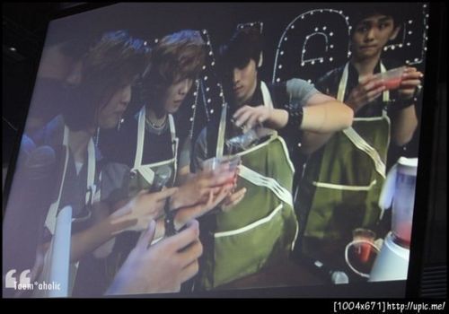 101122 SHINee @ Thailand 1stFan Party Tumblr_lcbacdsE761qcl8qx