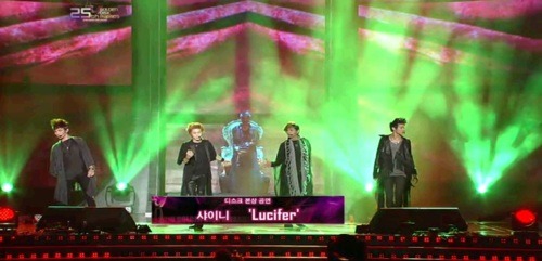 101209 SHINee @ 25º Golden Disk  Tumblr_ld5zkoAmFF1qcl8qx