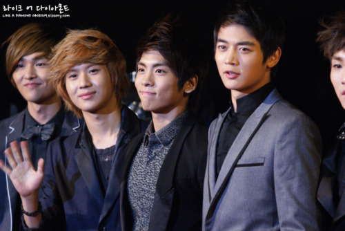 101209 SHINee @ 25º Golden Disk  Tumblr_ld7rpvFjyJ1qcl8qx