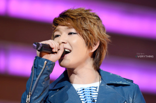 ♦ [ONEW] galerie photos - Page 3 Tumblr_lem7w8fMzp1qd0fz8