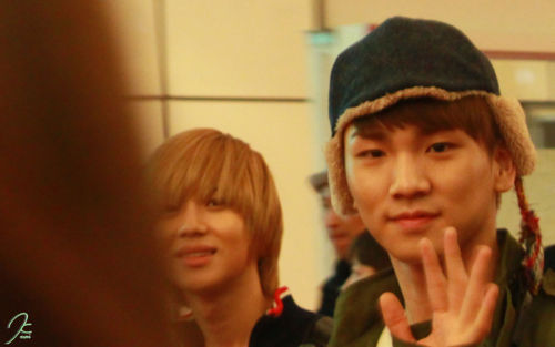 Cutie SHINee arrive @ Taiwan Taoyuan International Airport  Tumblr_lesm6gQ1LR1qcl8qx