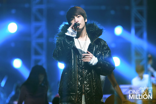 [20101230] Jonghyun @ KBS Gayo REHEARSAL Tumblr_lexwqtdH4O1qcl8qx