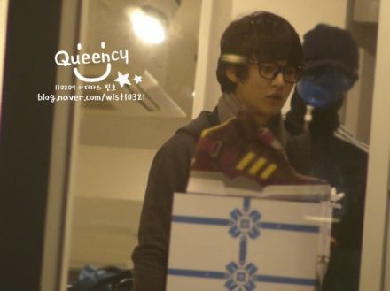 050211 Minho y Yunho en los bolos + Minho en centro comercial  Tumblr_lge26hvBP51qcl8qx