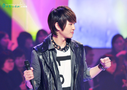 03.03.2011 ▬ KBS Founding Anniversaire [LIVE] Tumblr_lhjlj1qjLB1qd0fz8