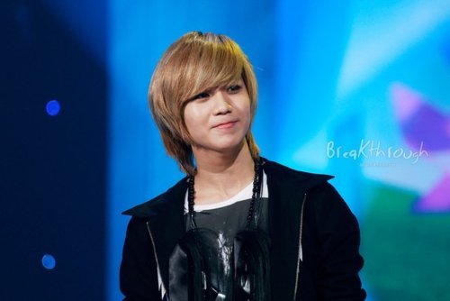 03.03.2011 ▬ KBS Founding Anniversaire [LIVE] Tumblr_lhjlyisRDG1qd0fz8