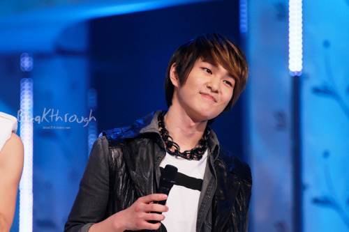 03.03.2011 ▬ KBS Founding Anniversaire [LIVE] Tumblr_lhjmeylh811qd0fz8