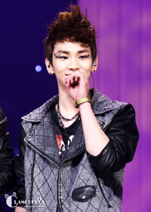 110303 Key @ KBS Founding Anniversary Special  Tumblr_lhkv0yN6A21qcl8qx