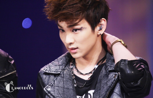 110303 Key @ KBS Founding Anniversary Special  Tumblr_lhkv4qy5721qcl8qx