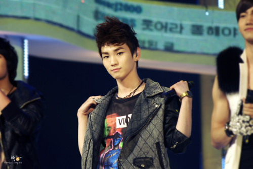 110303 Key @ KBS Founding Anniversary Special  Tumblr_lhkw8ik7Bm1qcl8qx