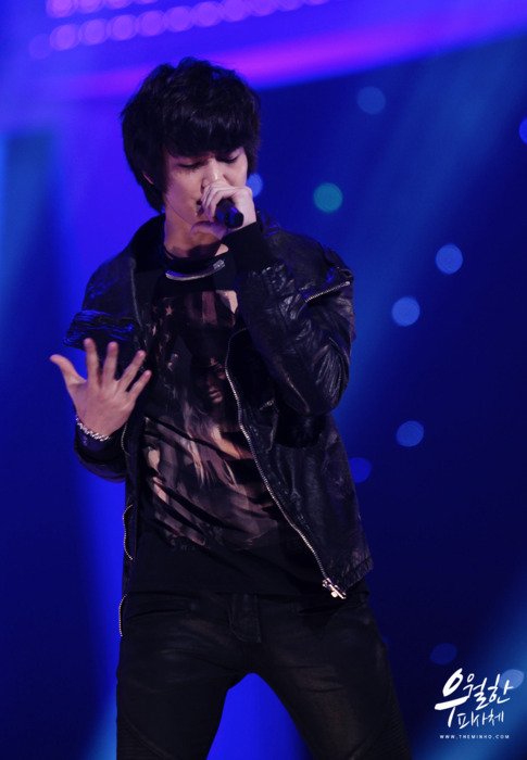 110303 Minho @ KBS Founding Anniversary Special Tumblr_lhmovhrsb51qcl8qx