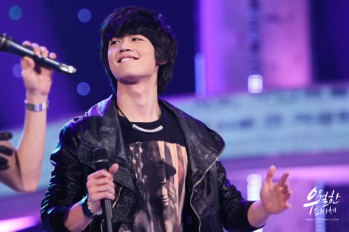 110303 Minho @ KBS Founding Anniversary Special Tumblr_lhmpegQ1aE1qcl8qx