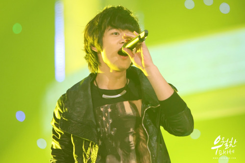 110303 Minho @ KBS Founding Anniversary Special Tumblr_lhmpskN09s1qcl8qx