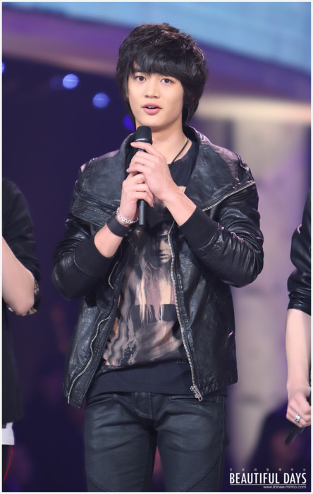 110303 Minho @ KBS Founding Anniversary Special Tumblr_lhn25jqWXQ1qcl8qx