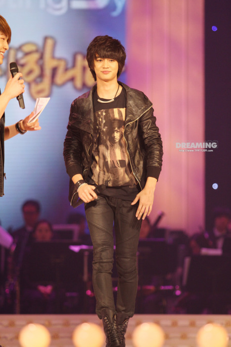 110303 Minho @ KBS Founding Anniversary Special Tumblr_lhn2odRP5a1qcl8qx