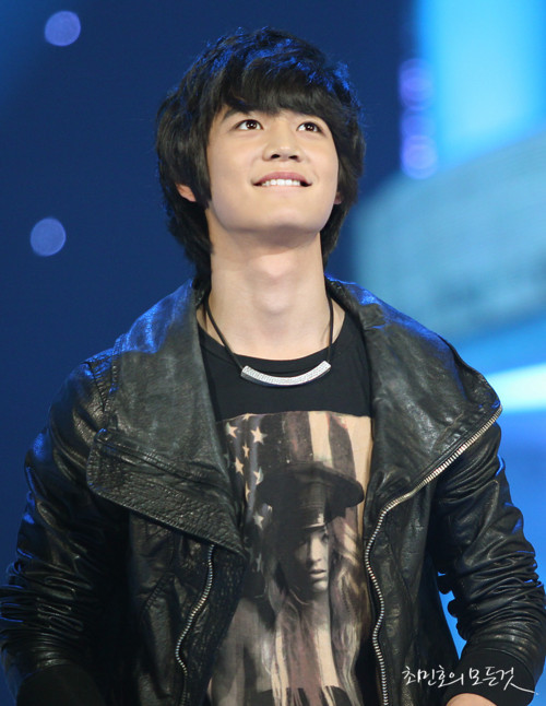 110303 Minho @ KBS Founding Anniversary Special Tumblr_lhov2pwl5z1qcl8qx