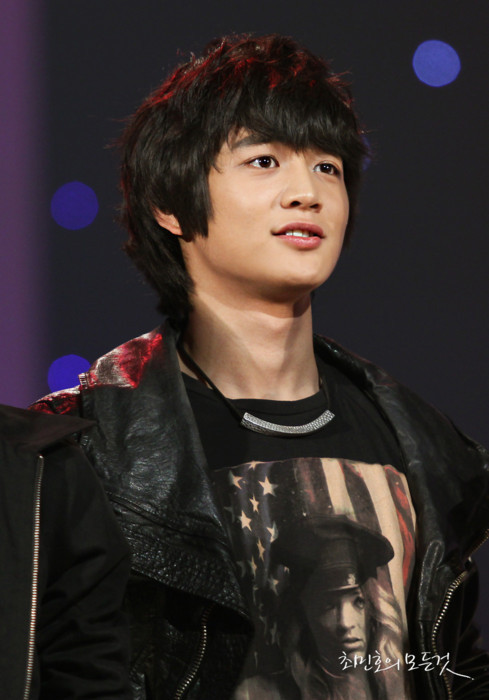 110303 Minho @ KBS Founding Anniversary Special Tumblr_lhov34wWNs1qcl8qx